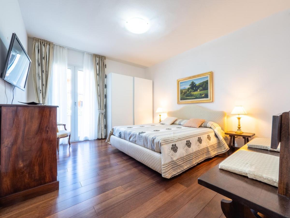 B&B Le Bouganville คาโปแตร์รา ภายนอก รูปภาพ